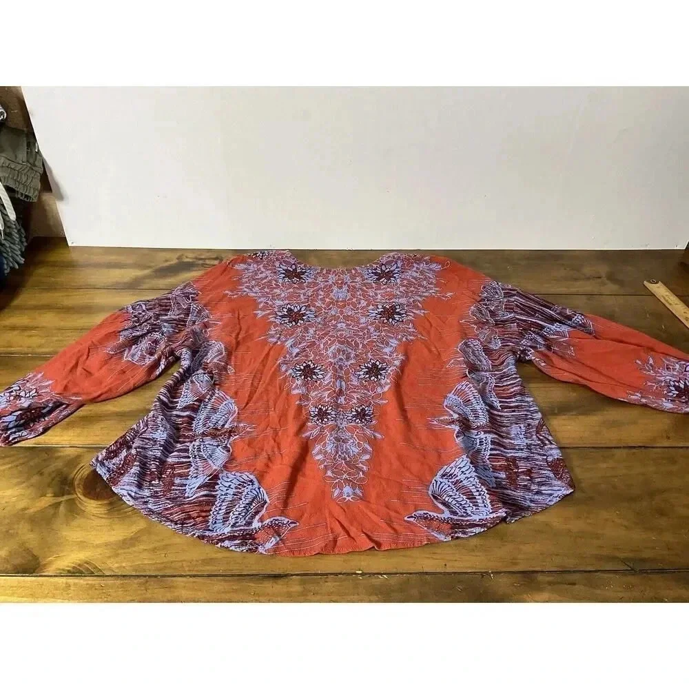 Free People Birds of a Feather Orange Floral Printed Blouse Size Small V-Neck